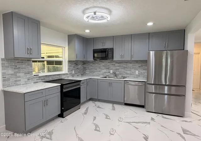 2nd image of 220 Stephenson Dr, Melbourne, FL 32904 | MLS# 1070581