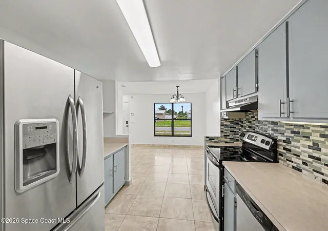 Photo 3 of Single family home for sale at 2292 Lakeview Dr, Melbourne, FL 32935 | MLS# 1083506 | Listing updated on 2026-10-25