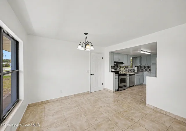 Photo 4 of Single family home for sale at 2292 Lakeview Dr, Melbourne, FL 32935 | MLS# 1083506 | Listing updated on 2026-10-25