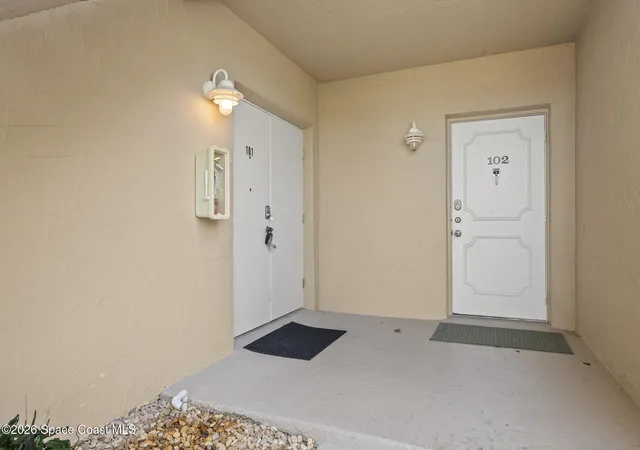 Photo 4 of Condo for sale at 3209 S Lakeview Cir #8101, Hutchinson Island, FL 34949 | MLS# 1074192 | Listing updated on 2026-08-28