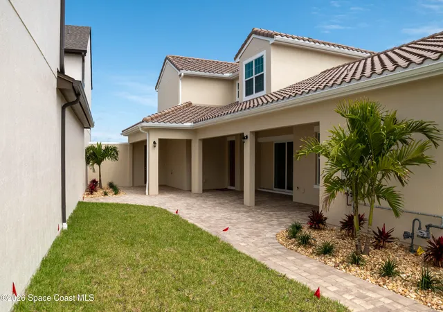 Photo 3 of Single family home for sale at 2355 Spur Dr, Melbourne, FL 32940 | MLS# 1074708 | Listing updated on 2026-09-13