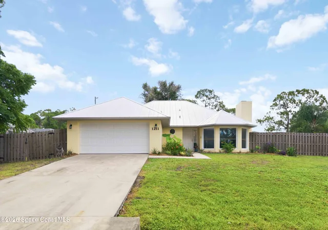 Photo 1 of Single family home for sale at 1211 Amish Pl Se, Palm Bay, FL 32909 | MLS# 1081201 | Listing updated on 2026-09-14