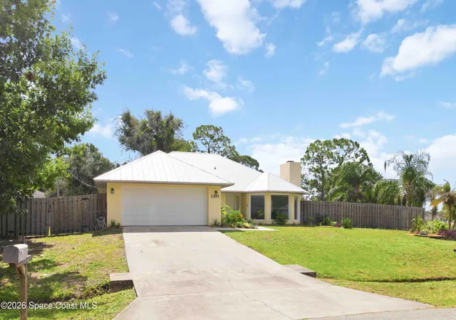 Photo 2 of Single family home for sale at 1211 Amish Pl Se, Palm Bay, FL 32909 | MLS# 1081201 | Listing updated on 2026-09-14