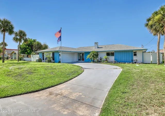 Photo 3 of Single family home for sale at 311 Arrowhead Ln, Melbourne Beach, FL 32951 | MLS# 1081079 | Listing updated on 2026-09-12