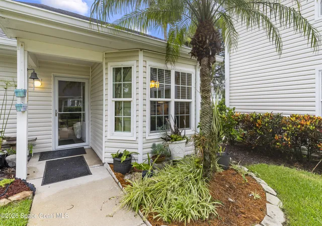 4th image of 1965 Westminster Cir #2, Vero Beach, FL 32966 | MLS# 1083088