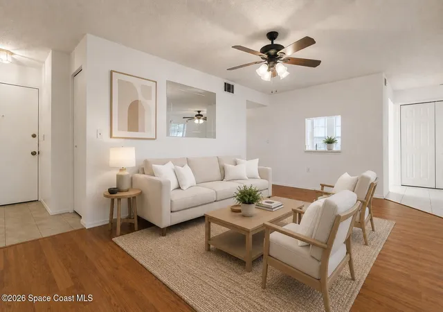 Listing Photo 5 - Condo for sale in building located at 4670 Beck Lake Trl, Melbourne, FL 32901 - Unit #1-119