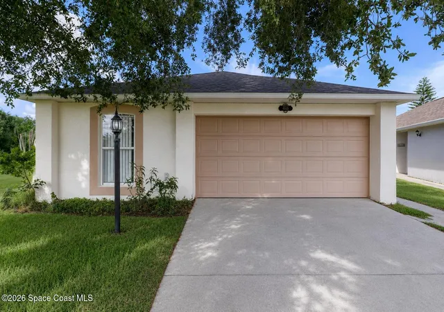 Photo 1 of Single family home for sale at 2153 Redwood Cir Ne, Palm Bay, FL 32905 | MLS# 1081586 | Listing updated on 2026-08-31