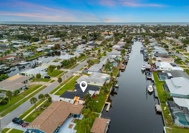 Photo 3 of Sale Pending at 462 Sandpiper Dr, Satellite Beach, FL 32937 | MLS# 1081765 | Listing updated on 2026-09-01