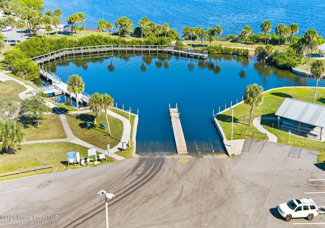 4th image of 2205 Windsor Dr, Merritt Island, FL 32952 | MLS# 1082434