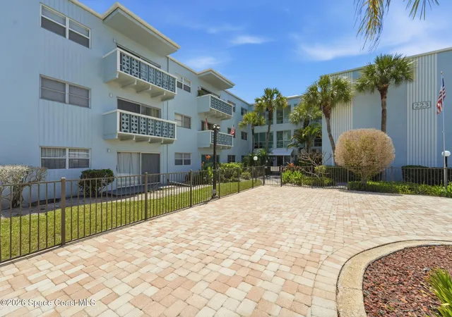 2nd image of 223 Columbia Dr #122, Cape Canaveral, FL 32920 | MLS# 1082793