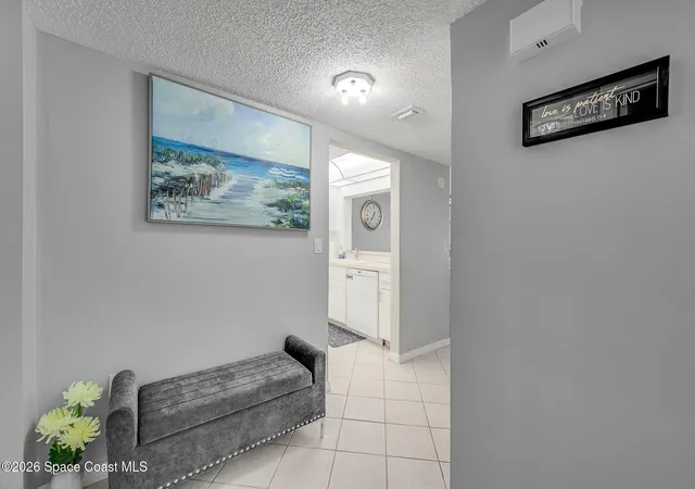 Listing Photo 5 - Condo for sale in building located at 1125 Jimmy Buffett Memorial Hwy, Satellite Beach, FL 32937 - Unit #507