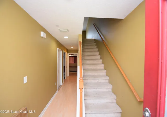 Photo 4 of Townhouse for sale at 1327 Salem Orchard Ln, Brandon, FL 33510 | MLS# 1082872 | Listing updated on 2026-08-17