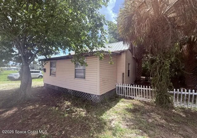 Photo 3 of Sale Pending at 108 S Palm Ave, Titusville, FL 32796 | MLS# 1082876 | Listing updated on 2026-09-17