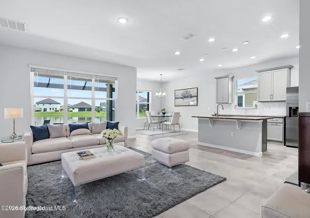 2nd image of 1984 Se Middlebury Dr Se, Palm Bay, FL 32909 | MLS# 1082894