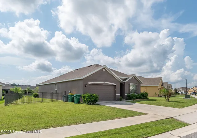 Photo 3 of Single family home for sale at 3524 Sandhill Crane Cir, Mims, FL 32754 | MLS# 1082971 | Listing updated on 2026-09-16