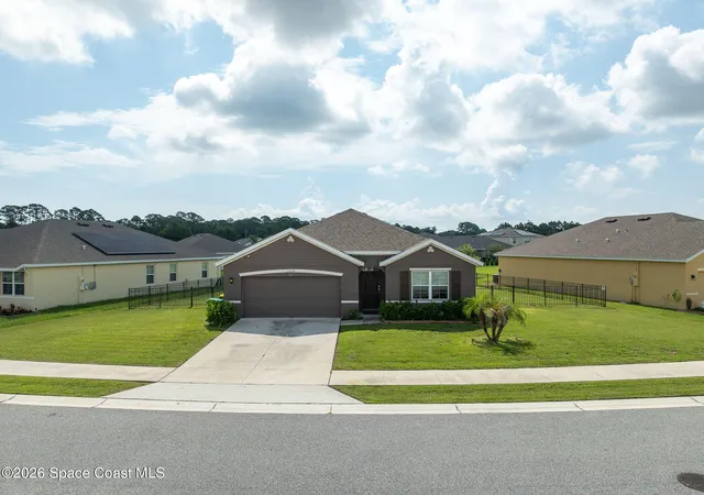 Photo 4 of Single family home for sale at 3524 Sandhill Crane Cir, Mims, FL 32754 | MLS# 1082971 | Listing updated on 2026-09-16