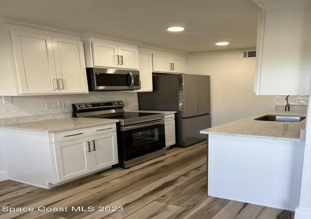 Listing Photo 5 - Condo for sale in building located at 4311 Tree Ridge Ln NE, Palm Bay, FL 32905