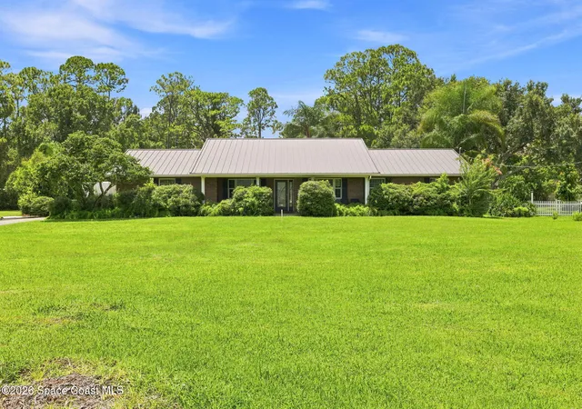 Photo 3 of Single family home for sale at 2850 Michigan St, Melbourne, FL 32904 | MLS# 1083681 | Listing updated on 2026-08-29