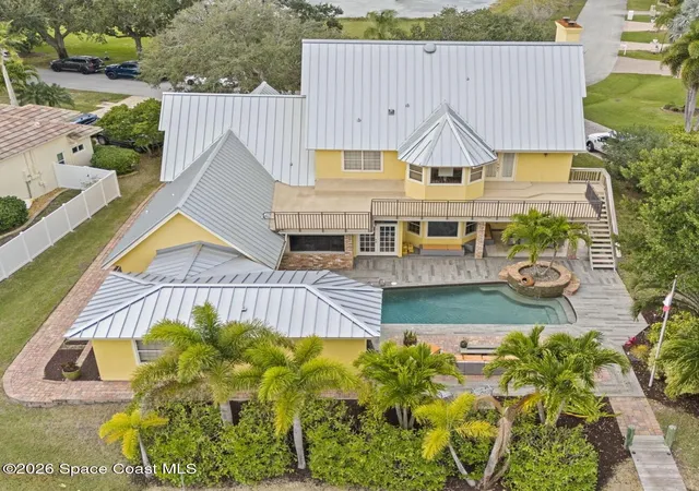 Photo 3 of Single family home for sale at 250 Lanternback Is Dr, Satellite Beach, FL 32937 | MLS# 1083036 | Listing updated on 2026-08-20