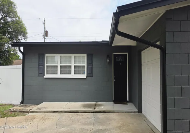 Photo 3 of Single family home for sale at 1530 Milton St, Titusville, FL 32780 | MLS# 1082985 | Listing updated on 2026-09-04