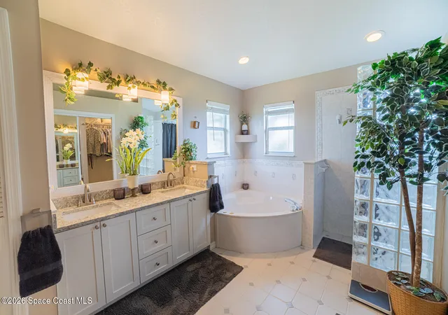 Photo 3 of Sale Pending at 211 Lake Shore Dr, Merritt Island, FL 32953 | MLS# 1083175 | Listing updated on 2026-08-31