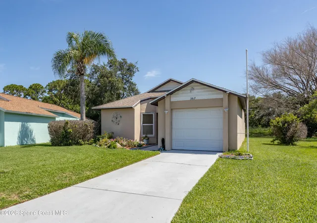 3rd image of 367 Cypress Point Dr, Melbourne, FL 32940 | MLS# 1083047