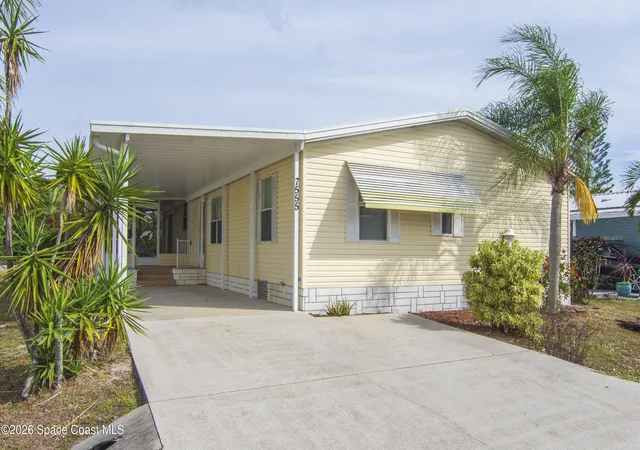 Photo 1 of Manufactured home for sale at 7555 Boxelder Rd, Sebastian, FL 32976 | MLS# 1083077 | Listing updated on 2026-07-23
