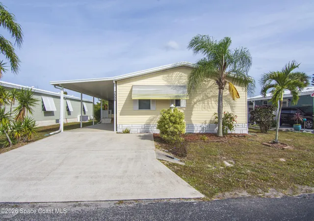 Photo 2 of Manufactured home for sale at 7555 Boxelder Rd, Sebastian, FL 32976 | MLS# 1083077 | Listing updated on 2026-07-23