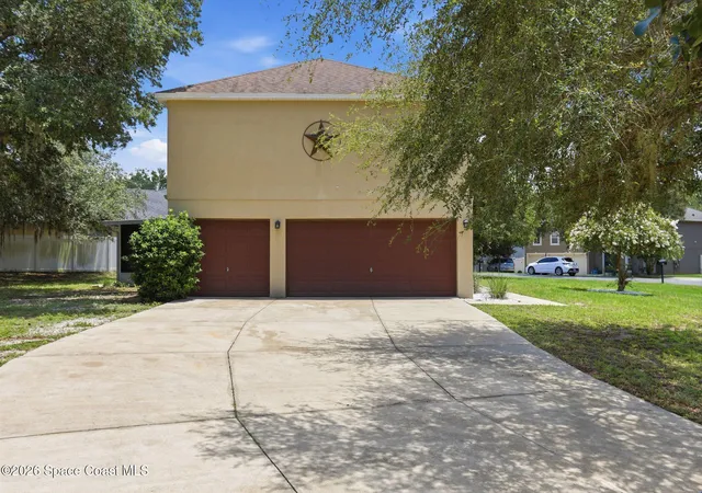 2nd image of 1116 Myrtle Lake View Dr, Fruitland Park, FL 34731 | MLS# 1083249