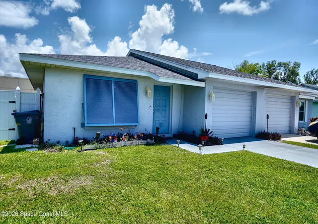 Photo 1 of Single family home for sale at 37 E Towne Pl, Titusville, FL 32796 | MLS# 1083359 | Listing updated on 2026-08-25