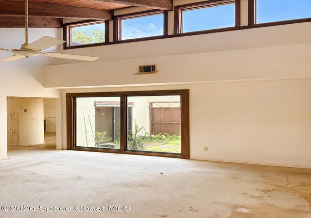 Photo 4 of Sale Pending at 255 Applewood Cir, Melbourne, FL 32940 | MLS# 1083367 | Listing updated on 2026-08-21