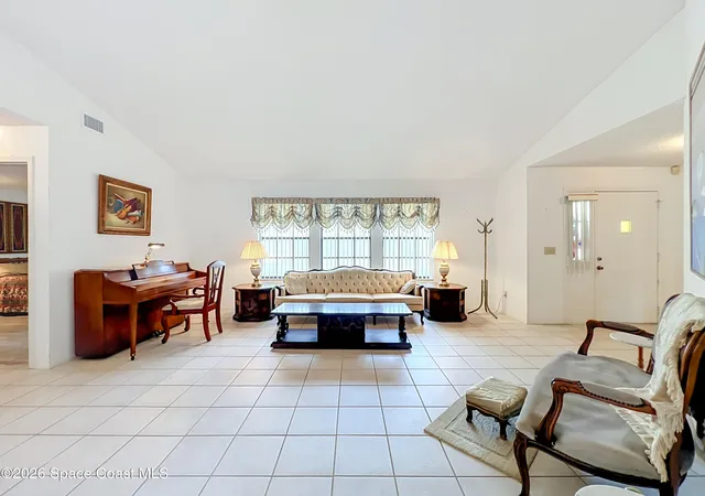 Photo 4 of Single family home for sale at 132 Oak Lake Rd, Melbourne, FL 32901 | MLS# 1083398 | Listing updated on 2026-09-13