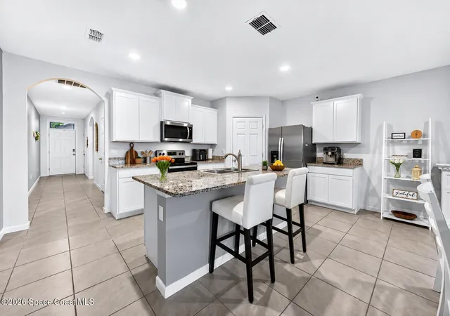 4th image of 1581 Mineral Loop Dr Nw, Palm Bay, FL 32907 | MLS# 1083699