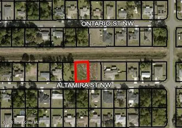 Photo 3 of Sale Pending at 761 Altamira St Nw, Palm Bay, FL 32907 | MLS# 1083530 | Listing updated on 2026-08-11