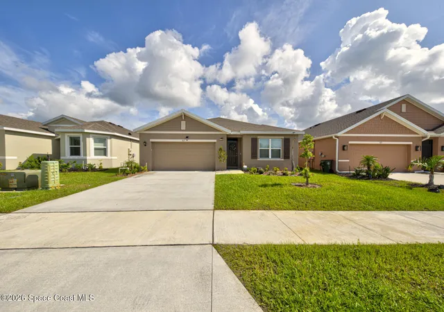 Photo 3 of Single family home for sale at 913 Trinity St, Rockledge, FL 32955 | MLS# 1083720 | Listing updated on 2026-08-30