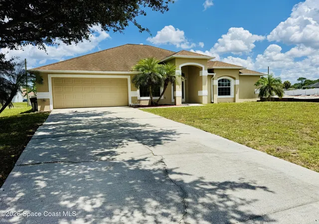 2nd image of 1623 Capistrano Ave Nw, Palm Bay, FL 32907 | MLS# 1083673