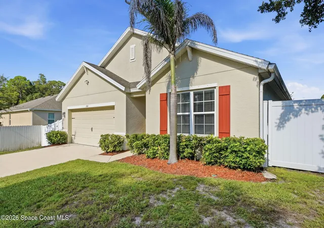 Single family home for sale at 1180 Colonnade Ave SE, Palm Bay, FL 32909 | MLS# 1084533