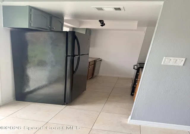 2nd image of 1300 Arlington Ln Ne #124, Palm Bay, FL 32905 | MLS# 1083637