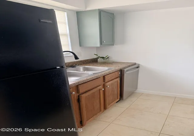 4th image of 1300 Arlington Ln Ne #124, Palm Bay, FL 32905 | MLS# 1083637