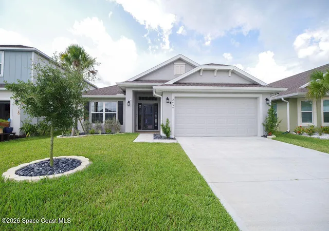 Single family home for sale at 2450 Roygaris St NW, Palm Bay, FL 32907 | MLS# 1083665