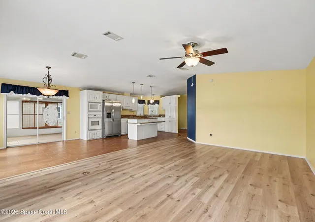3rd image of 173 Scenic Dr #286, Cocoa, FL 32926 | MLS# 1083710