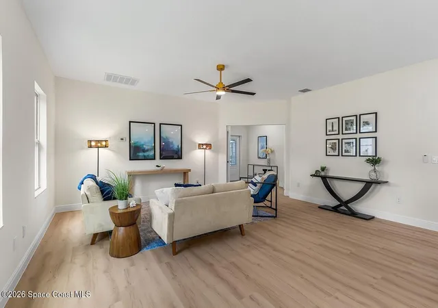 Photo 4 of Single family home for sale at 8236 104th Court, Vero Beach, FL 32967 | MLS# 1083992 | Listing updated on 2026-09-06