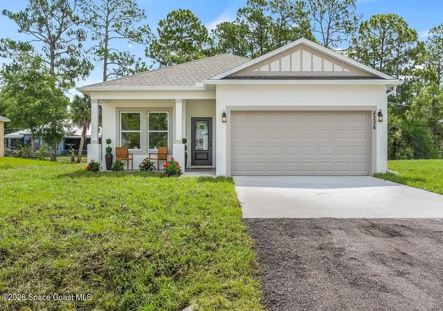 Photo 3 of Single family home for sale at 8236 104th Court, Vero Beach, FL 32967 | MLS# 1083992 | Listing updated on 2026-09-06