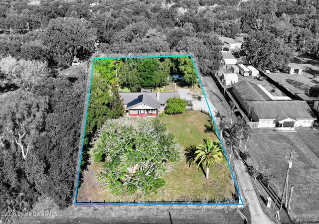 2nd image of 300 Orange Ave, Saint Cloud, FL 34769 | MLS# 1083776