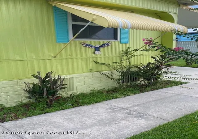 Photo 3 of Manufactured home for sale at 570 Marnie Cir, Melbourne, FL 32904 | MLS# 1084338 | Listing updated on 2026-08-25