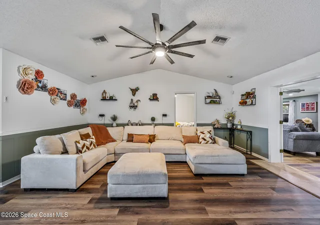 5th image of 1467 Country Club Dr Ne, Palm Bay, FL 32905 | MLS# 1084003