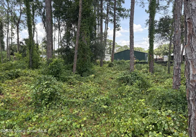Photo 3 of Sale Pending at 1524 Holbrook Rd Nw, Palm Bay, FL 32907 | MLS# 1084026 | Listing updated on 2026-08-19