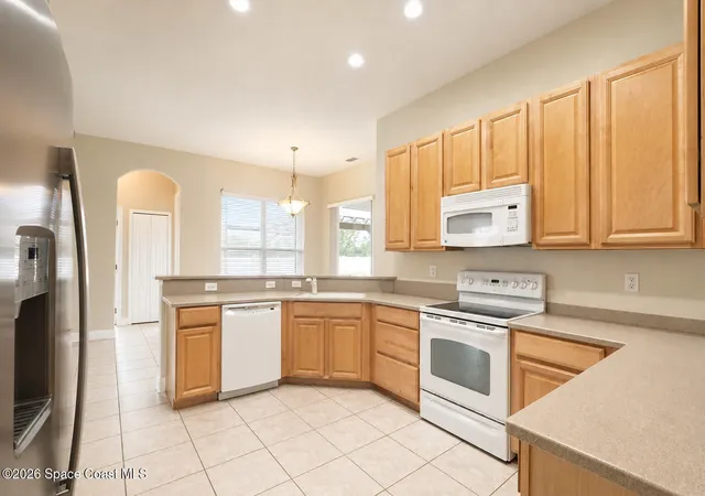 5th image of 197 Brandy Creek Cir Se, Palm Bay, FL 32909 | MLS# 1084346