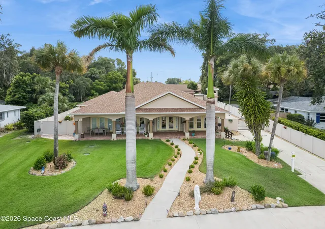 Photo 1 of Single family home for sale at 949 N Indian River Dr, Cocoa, FL 32922 | MLS# 1084172 | Listing updated on 2026-08-19