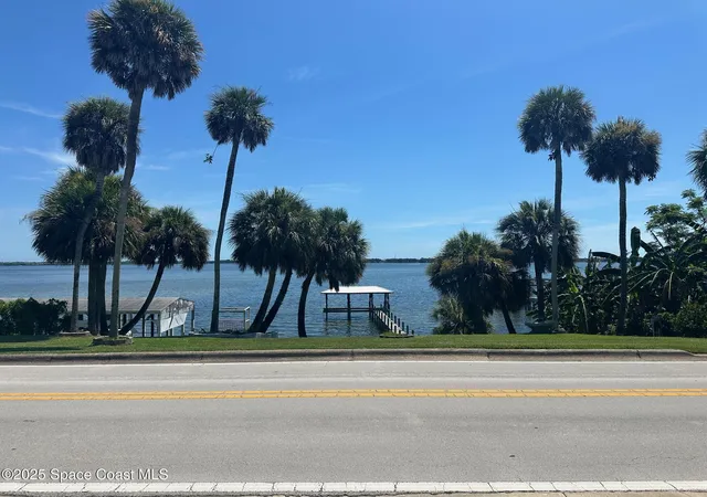 Photo 4 of Single family home for sale at 1613 N Indian River Dr, Cocoa, FL 32922 | MLS# 1084189 | Listing updated on 2026-08-07